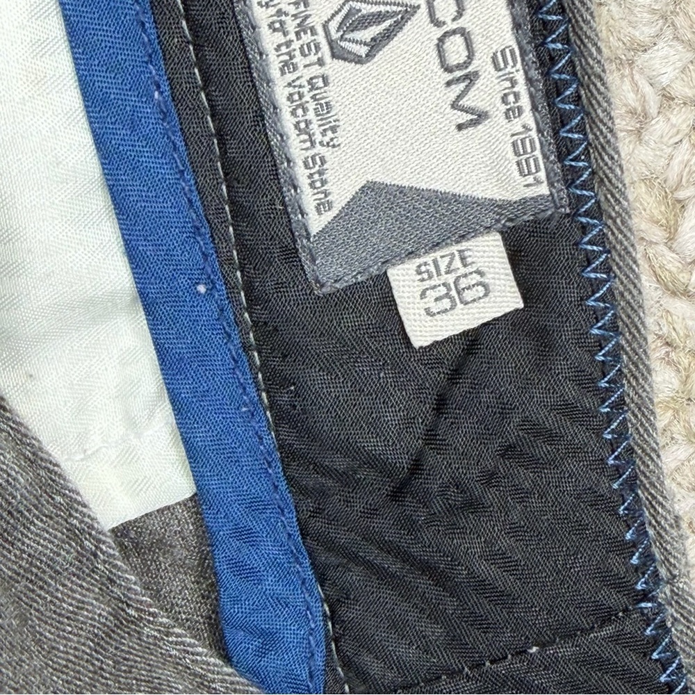 Volcom pants - Picture 3 of 10